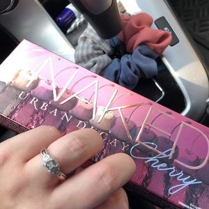 Urban decay naked cherry palette